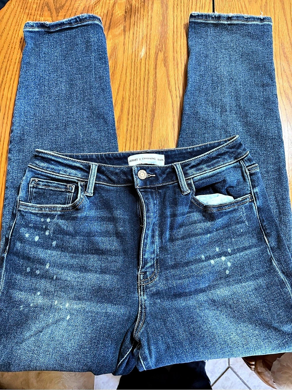 Vervet by Graham & Spencer Skinny Jeans in Blue Waist 30